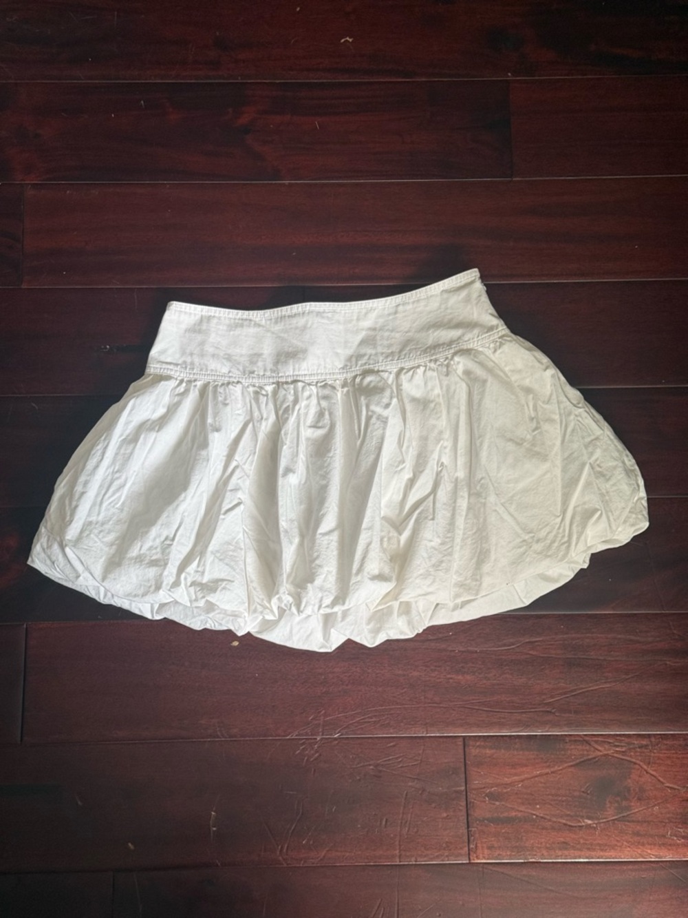 Aritzia White Ruffled Bubble Mini Skirt